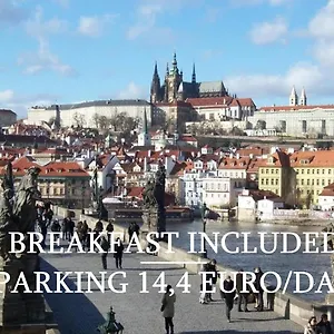 Near Lesser Town Apartment Prag